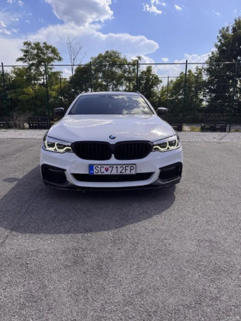 bmw-rad-5-touring-530d-xdrive-at-195kw265hp-a8-g31-big-1