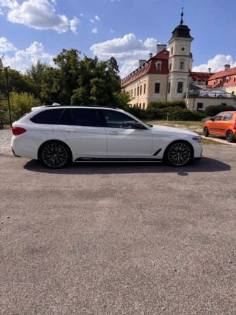 bmw-rad-5-touring-530d-xdrive-at-195kw265hp-a8-g31-big-2