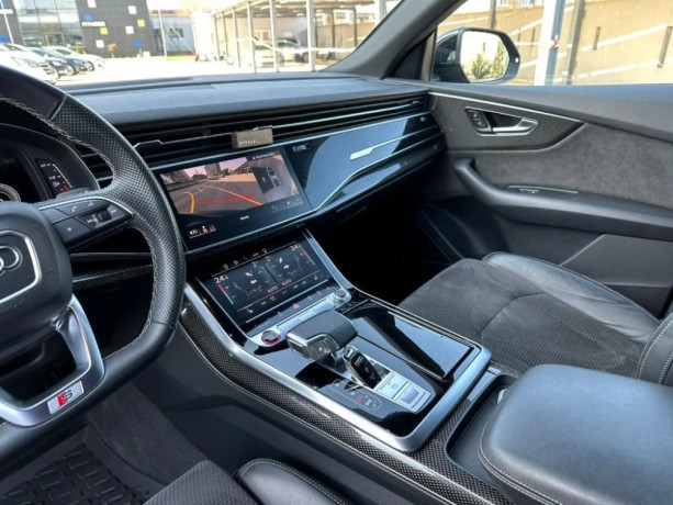 audi-sq8-40-tdi-v8-320kw-quattro-big-2