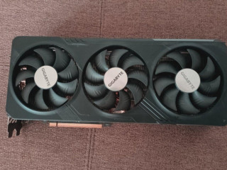 gigabyte-radeon-rx-7700-xt-12gb