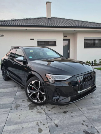 audi-e-tron-s-quattro-370kw-2022-hud-bo-tazne-nocne-hd-matrix-vzduch-360-big-1