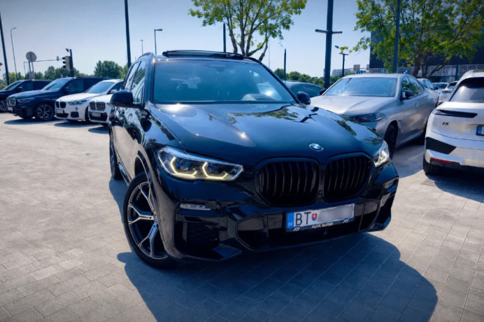 bmw-x5-30d-m-packet-pano-harmankardon-nezavisle-kurenie-360-kamery-big-0