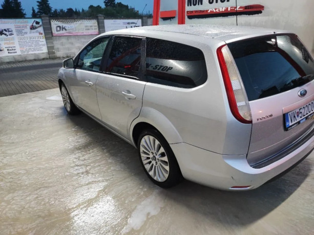 ford-focus-kombi-16tdci-66kw-big-2