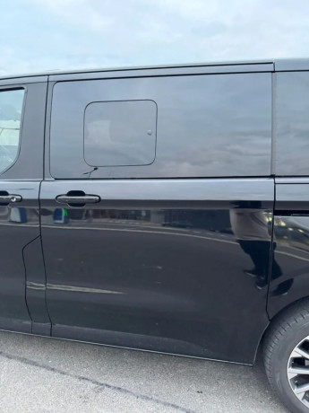 ford-tourneo-custom-titanium-x-25-phev-big-3