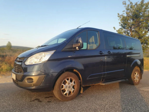 ford-tourneo-custom-22-tdci-114kw155k-l2-long-titanium-8-miestne-rv2013-s-kempingovou-upravou-big-2