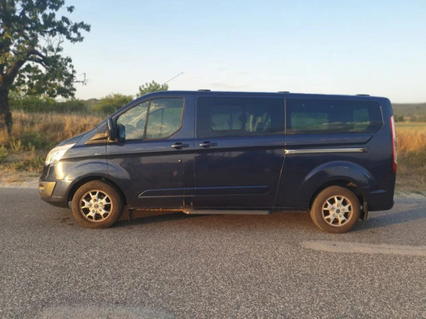 ford-tourneo-custom-22-tdci-114kw155k-l2-long-titanium-8-miestne-rv2013-s-kempingovou-upravou-big-3