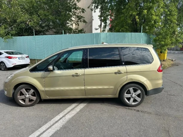 ford-galaxy-20tdci-7-miest-big-1