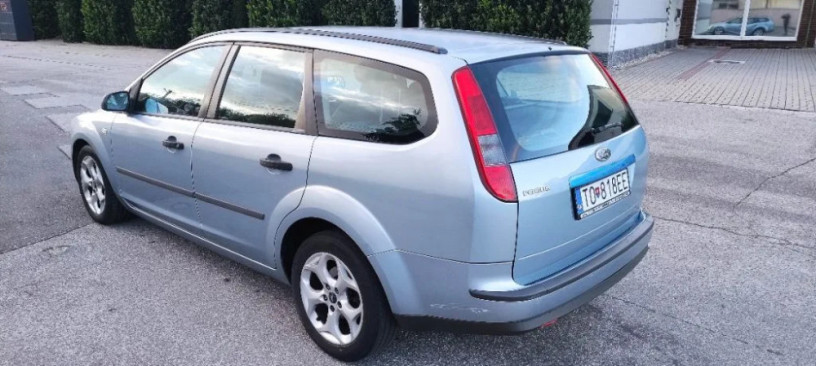 ford-focus-kombi-focus-kombi-16-zetec-family-74kw100hp-m5-big-1