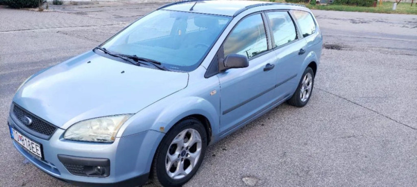 ford-focus-kombi-focus-kombi-16-zetec-family-74kw100hp-m5-big-2
