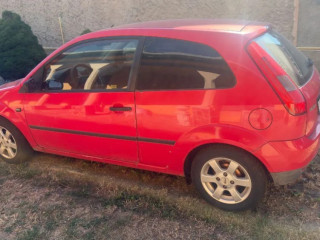 ford-fiesta-14-tdci-2004