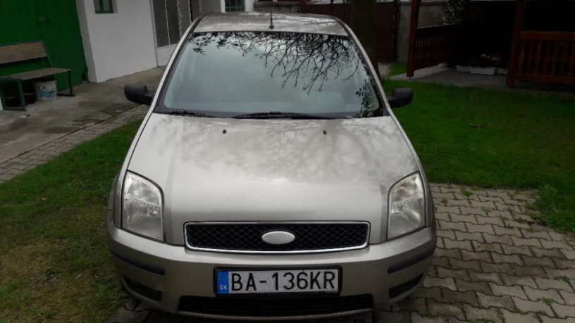 ford-fusion-16i-comfort-74kw100hp-m5-big-0