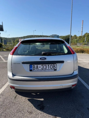ford-focus-14-16v-trend-59kw80hp-m5-big-1