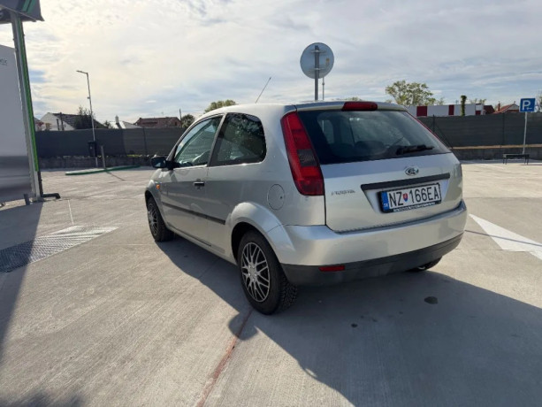 ford-fiesta-13i-klimatizacia-2005-51kw70hp-m5-big-1