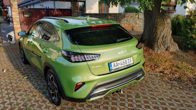 kia-xceed-15-benzin-103kw-automat-prevodovka-big-3
