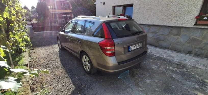 kia-ceed-sw-ceed-sw-16-crdi-vgt-16v-lx-85kw115hp-m5-big-1