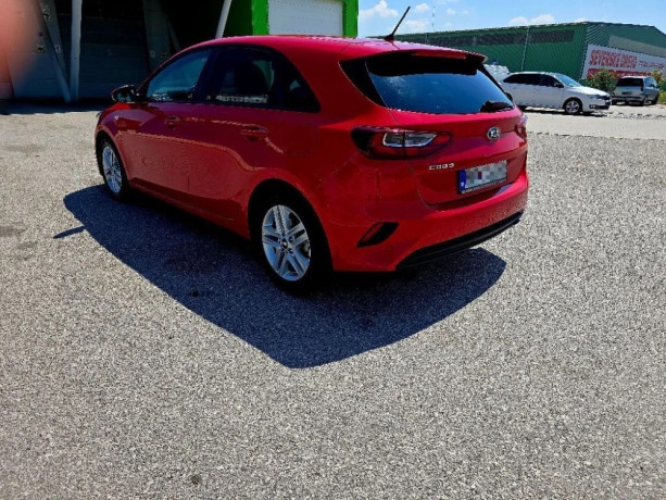 kia-ceed-14-cvvt-big-1