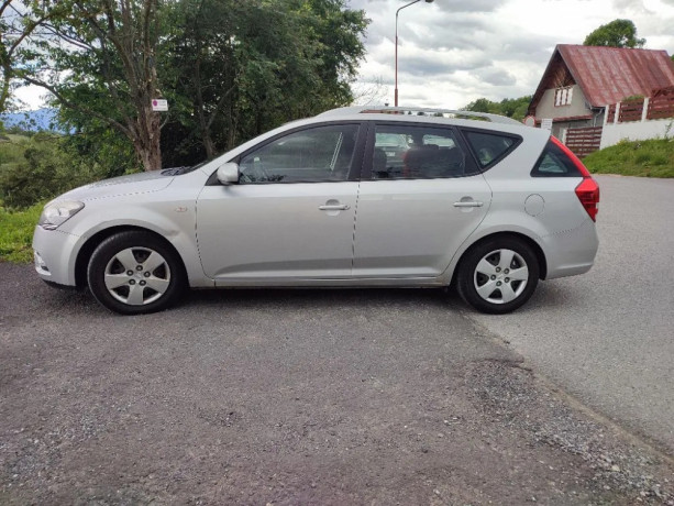 kia-ceed-sw-kia-ceed-sw-kia-ceed-sw-kia-ceed-sw-kia-ceed-sw-ceed-sw-16-crdi-vgt-ex-66kw90hp-m6-big-1