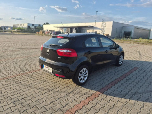 kia-rio-11-crdi-ex-55kw75hp-m6-big-3