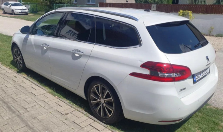peugeot-308-sw-12-puretech-130-eat6-allure-85-900-km-1-majitel-rozvody-vymenene-doklad-k-dispozicii-big-0