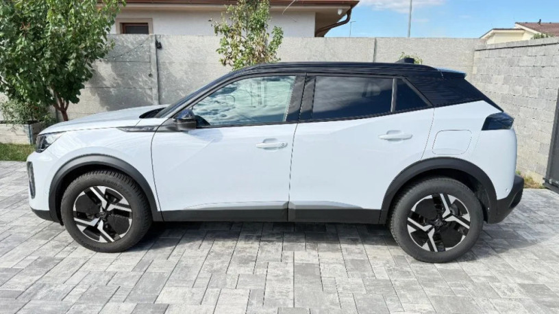 peugeot-2008-12-puretech-130-gt-eat8-96kw130hp-a8-big-0
