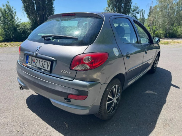 peugeot-206-plus-peugeot-206-plus-big-3