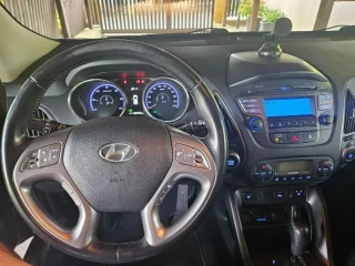 hyundai-ix35-20-crdi-44-automat-2014-188-700-km-velmi-zachovaly