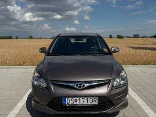 hyundai-i30-16-crdi-vgt-style-66kw90hp-m6