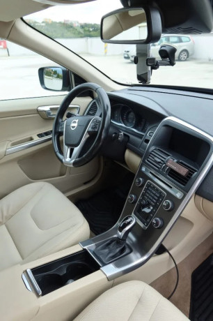 volvo-xc60-cena-dohodou-big-2