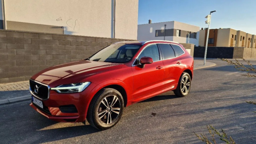 volvo-xc60-momentum-d4-awd-140kw-at8-big-0