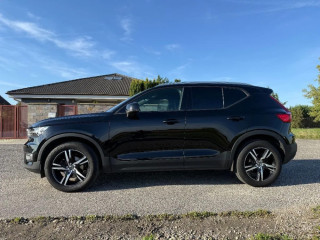 volvo-xc40-t3-163k-momentum-pro-at-120kw163hp-a8