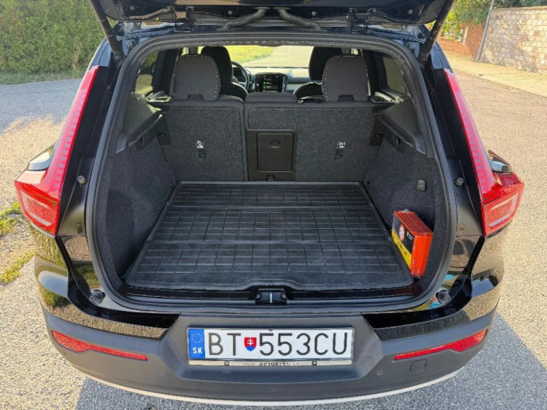 volvo-xc40-t3-163k-momentum-pro-at-120kw163hp-a8-big-3