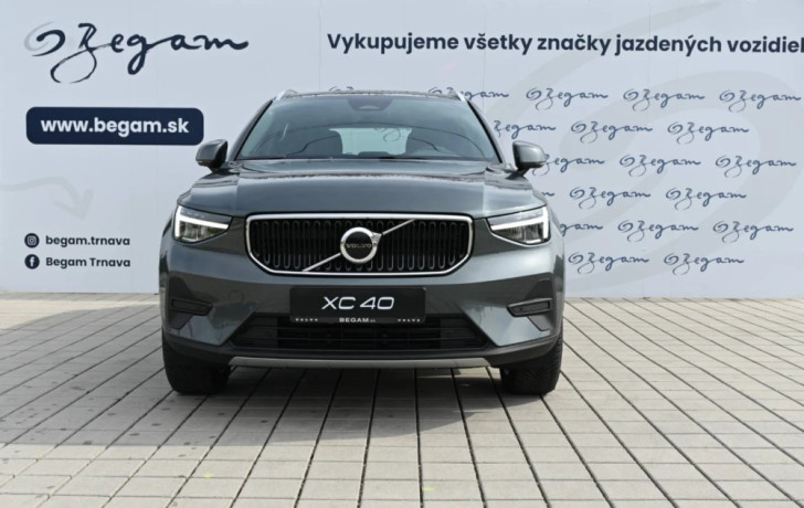 volvo-xc40-b3-p-core-big-0