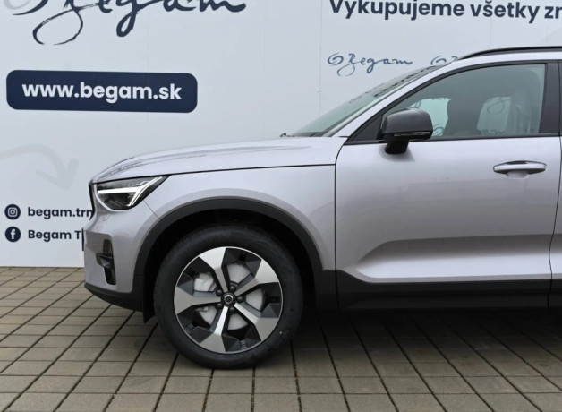 volvo-xc40-b3-p-plus-dark-big-2