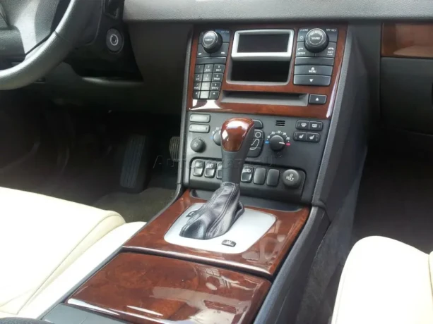 volvo-xc90-startuje-24-d4-awd-executive-2005-diesel-120-000-km-120-kw-4x4-at-5-big-2
