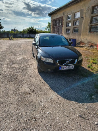 volvo-v50-20-d-100kw136hp-m6-big-0