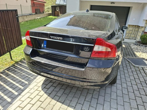 volvo-s80-sedan-136kw-automat-big-2