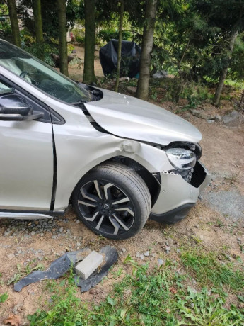 volvo-v40-cross-country-havarovane-big-2