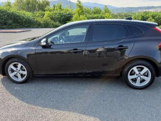 volvo-v40-d2
