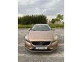 volvo-v40-kinetic-small-0