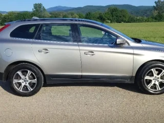 volvo-xc60-d4-momentum-120kw163hp-m6