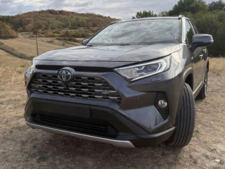 toyota-rav4-25-hybrid-awd-i-executive-odpocet-dph