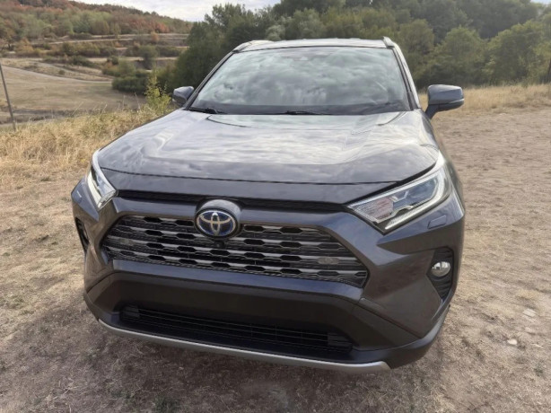 toyota-rav4-25-hybrid-awd-i-executive-odpocet-dph-big-1