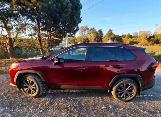 toyota-rav4-20-valvematic-comfort-fwd-129kw175hp-m6-big-3