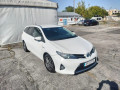 toyota-auris-na-predaj-toyota-auris-touring-sports-18-hybrid-small-0