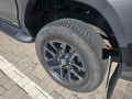 toyota-hilux-invincible-sport-small-2