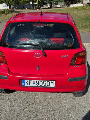 toyota-yaris-10-benzin-48kw-manual-prevodovka-big-0