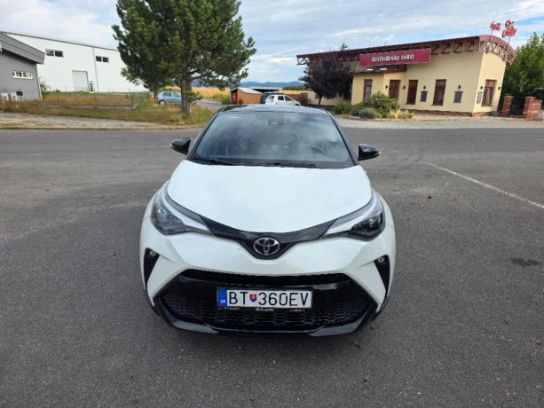 toyota-c-hr-18-hybrid-gr-sport-e-cvt-72kw98hp-a1-big-2