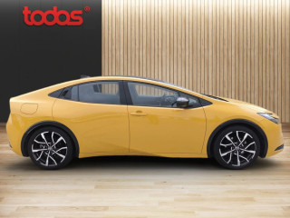 toyota-prius-prestige-20-plug-in-hybrid-223-k-2x4