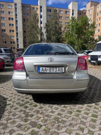 toyota-avensis-20-d-4d-sol-93kw126hp-m6-big-2