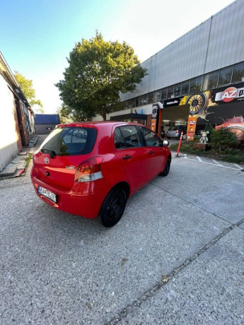toyota-yaris-10-59kw-2009-big-3